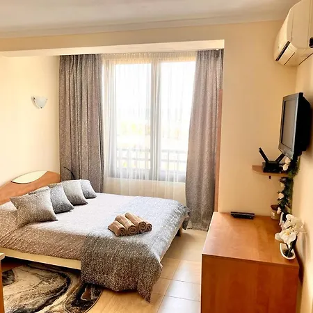 Beachfront In Marina Dinevi Apartment Sveti Vlas